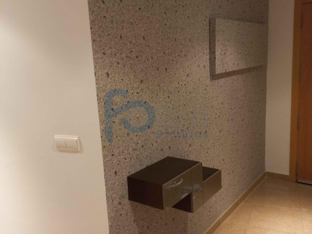 Colocación de papel decorativo