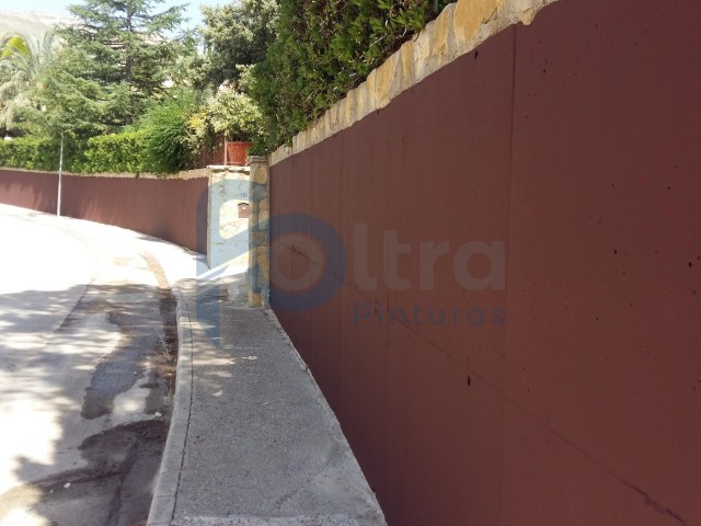 Pintado de muro de hormigón